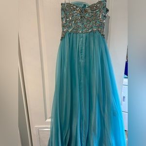 Prom dress, turquoise with rhinestones, strapless